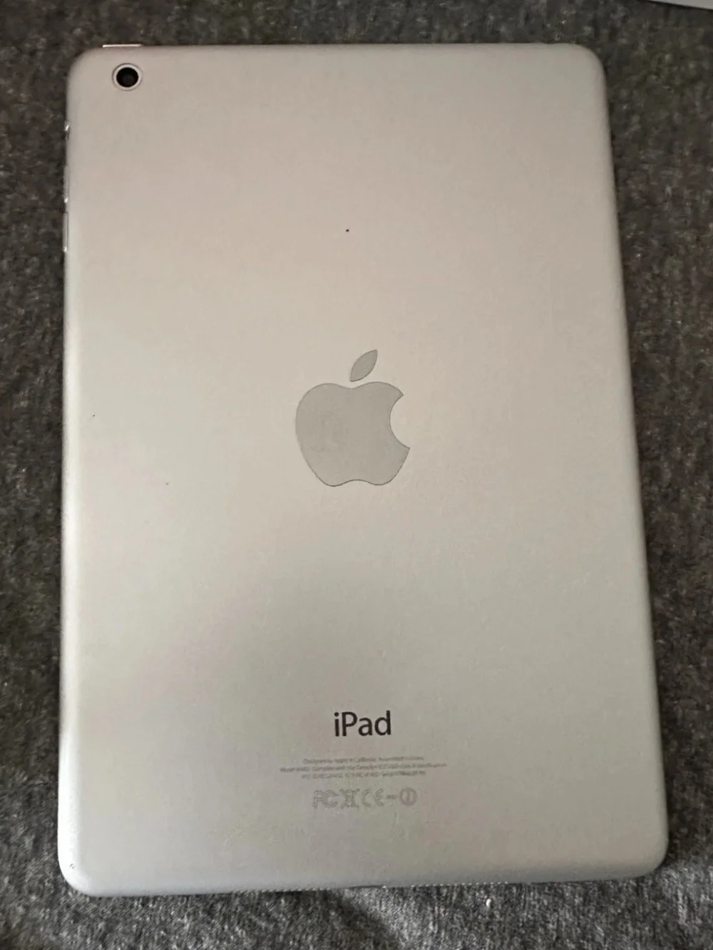 Ipad mini4 in box, ipad for Parts